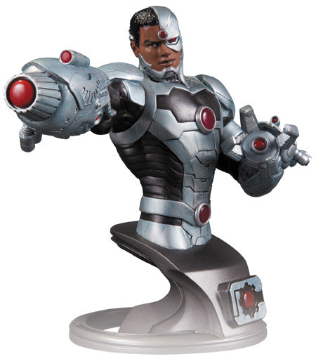 DC Collectible 6 Inch Bust Statue New 52 - Cyborg Bust (Sun-standard Packaging)